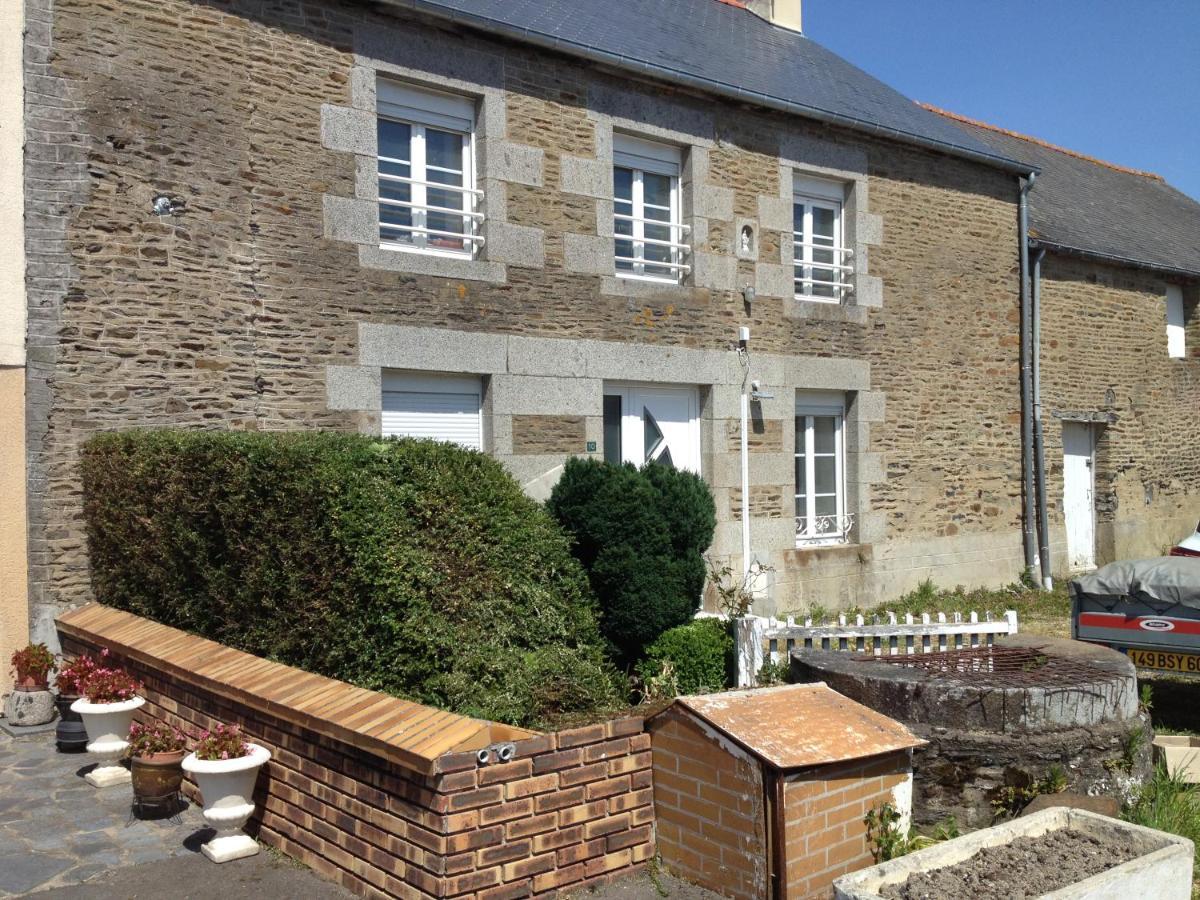 Tanis Hebergements Situes A 6 Kms Du Mont Saint Michel מראה חיצוני תמונה