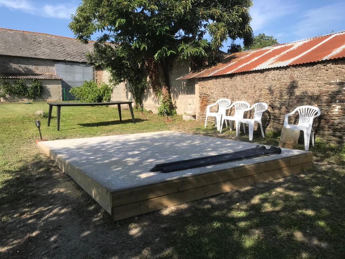 Tanis Hebergements Situes A 6 Kms Du Mont Saint Michel מראה חיצוני תמונה