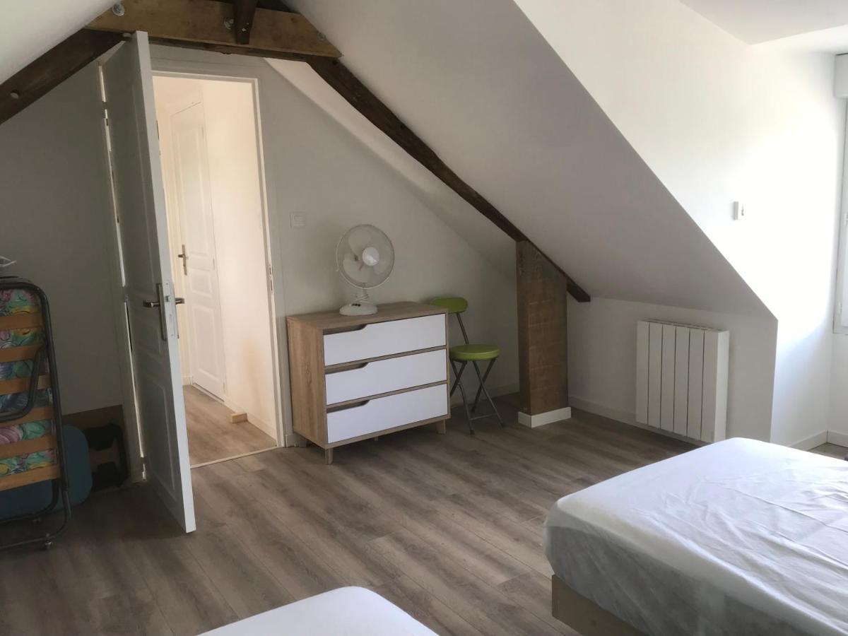 Tanis Hebergements Situes A 6 Kms Du Mont Saint Michel מראה חיצוני תמונה